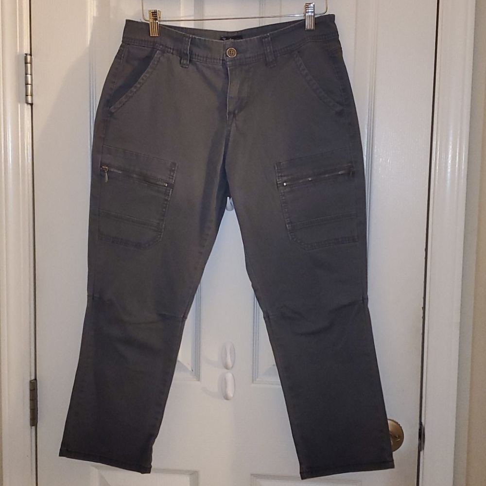 Dark Grey Ankle Jeans
